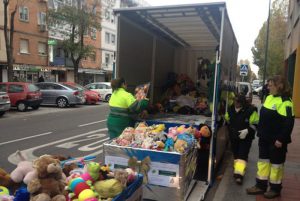 Recogida de juguetes de LYMA